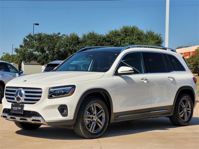 used 2025 Mercedes-Benz GLB car, priced at $40,924