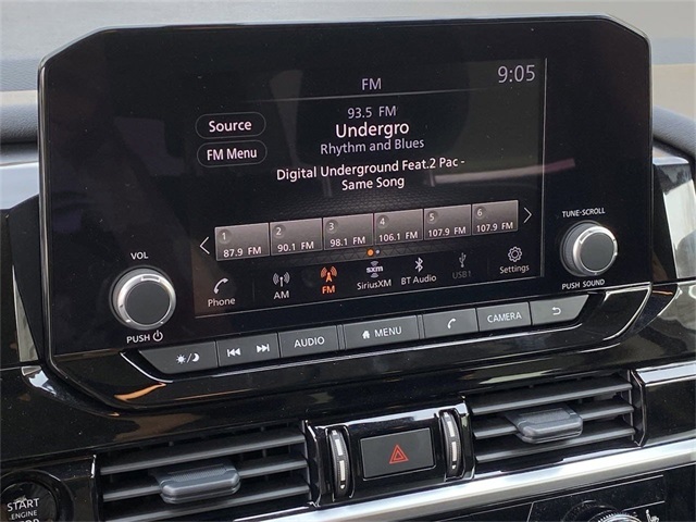 new 2025 Nissan Pathfinder car, priced at $43,945