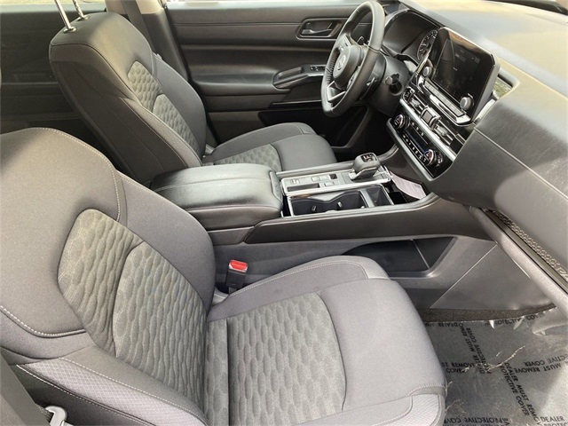 new 2025 Nissan Pathfinder car, priced at $43,945