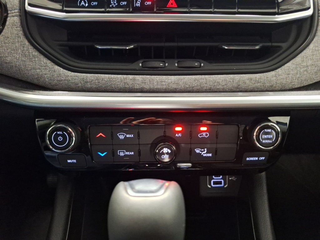 used 2022 Jeep Compass car, priced at $22,055