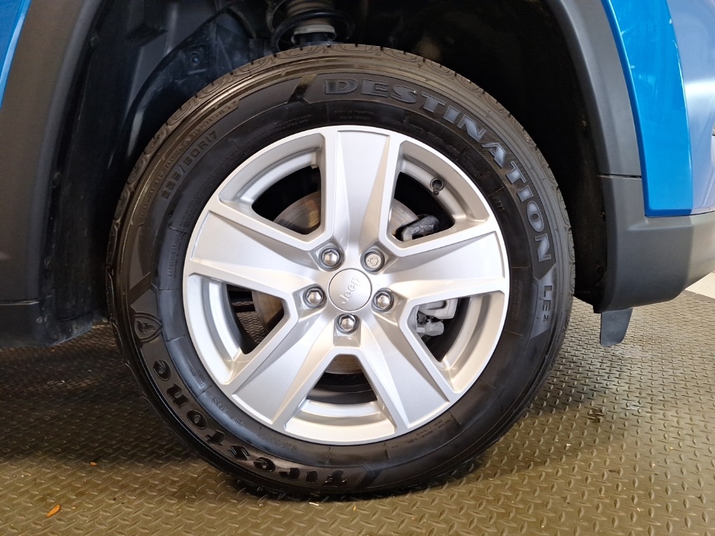 used 2022 Jeep Compass car, priced at $22,055