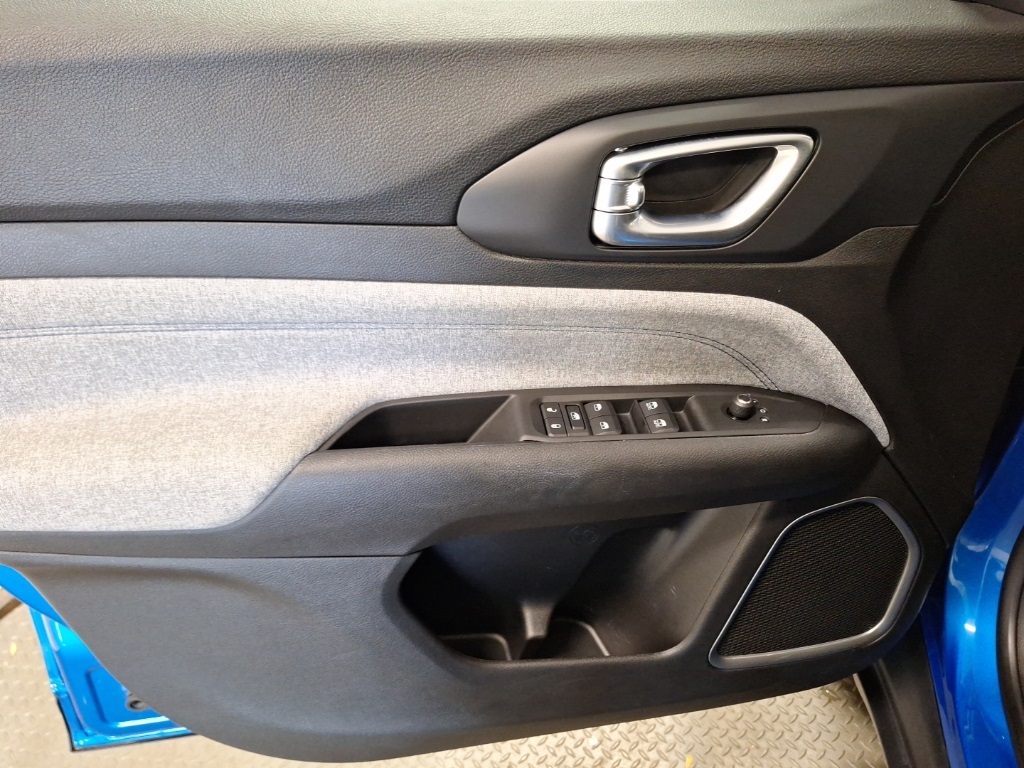 used 2022 Jeep Compass car, priced at $22,055