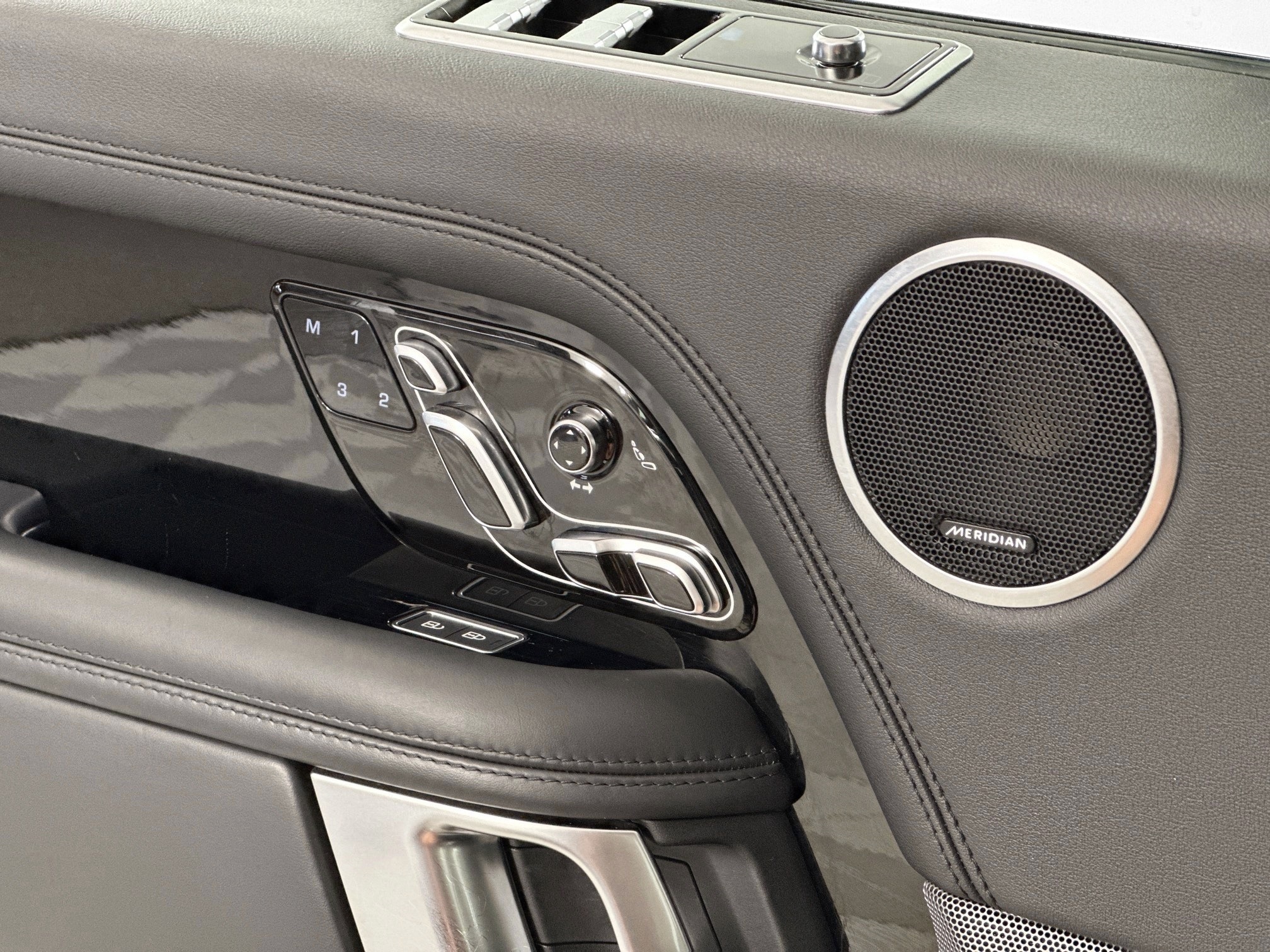 used 2021 Land Rover Range Rover car, priced at $58,998