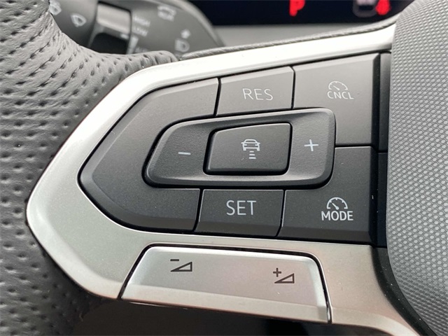 new 2025 Volkswagen Tiguan car, priced at $41,086