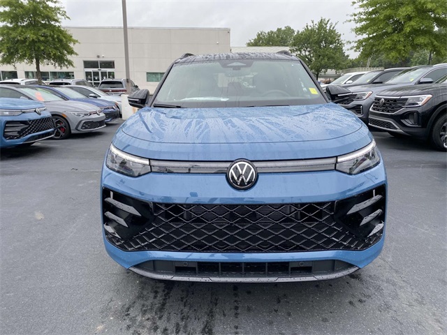 new 2025 Volkswagen Tiguan car, priced at $41,086