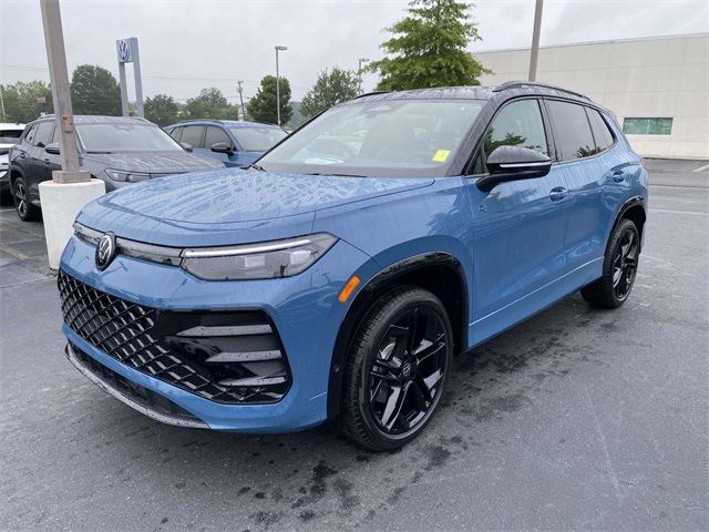 new 2025 Volkswagen Tiguan car, priced at $41,086