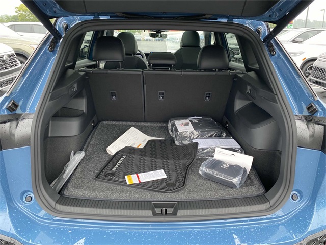 new 2025 Volkswagen Tiguan car, priced at $41,086