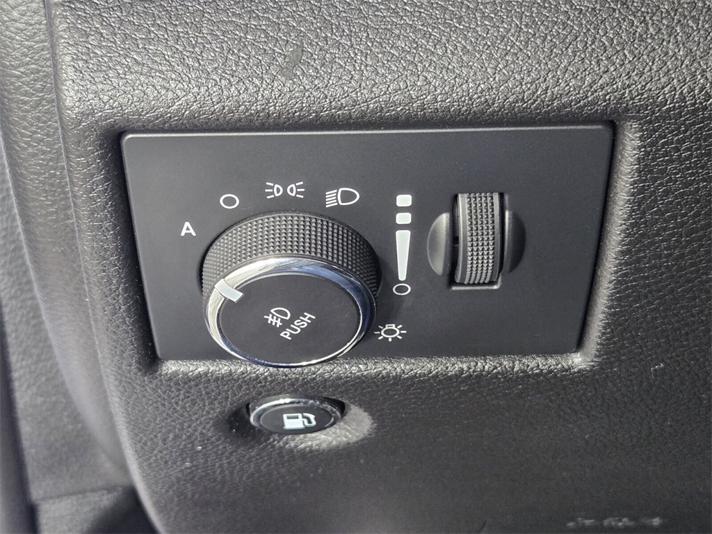 used 2017 Jeep Grand Cherokee car, priced at $12,458