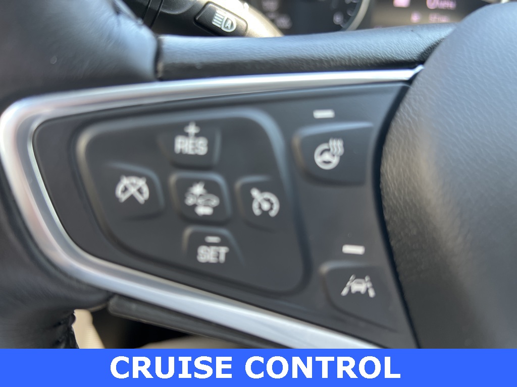 used 2022 Chevrolet Equinox car, priced at $23,900