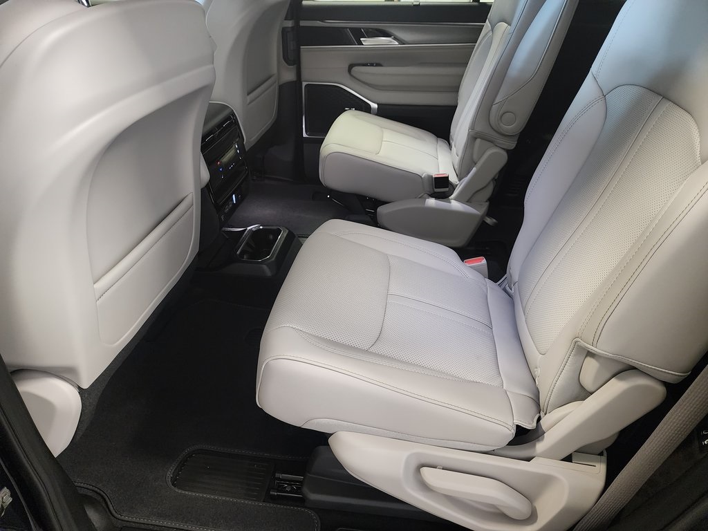 new 2025 Jeep Wagoneer car, priced at $71,999