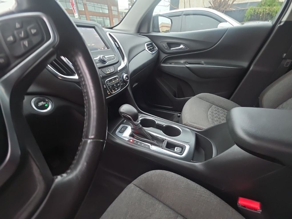 used 2022 Chevrolet Equinox car, priced at $16,895