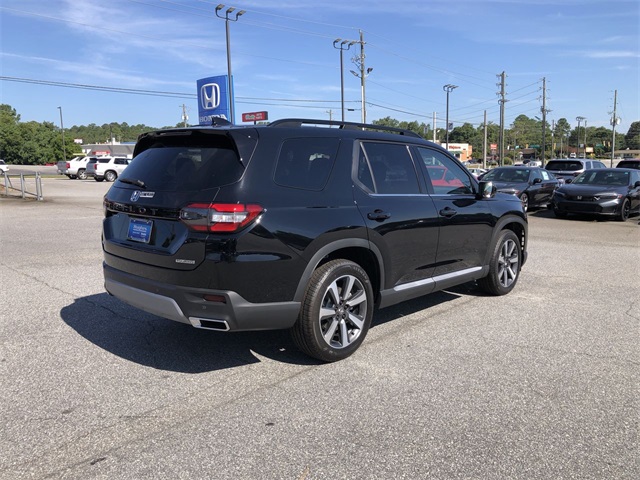 new 2025 Honda Pilot car, priced at $50,550