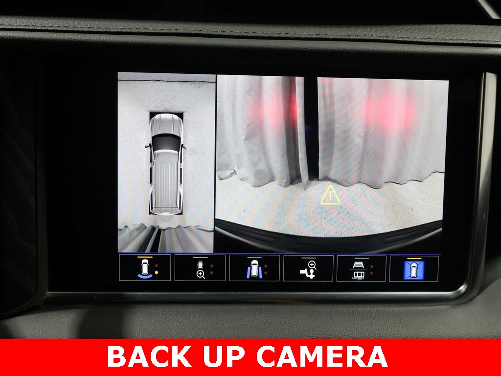 used 2022 GMC Yukon XL car, priced at $60,000