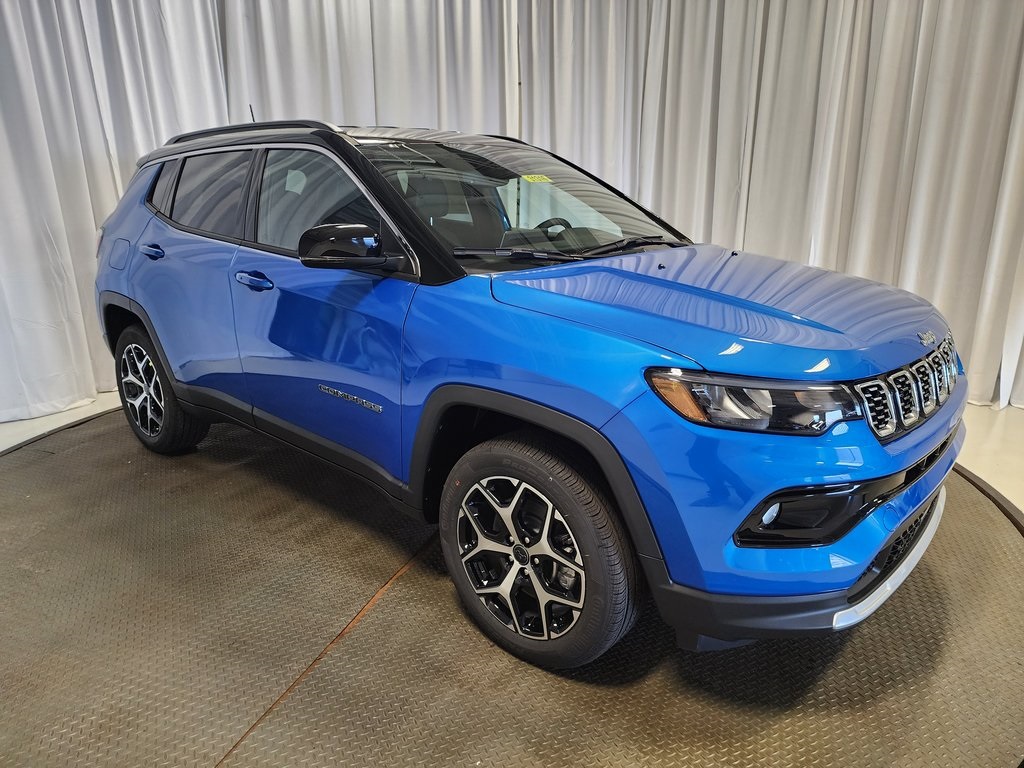 new 2025 Jeep Compass car, priced at $30,985
