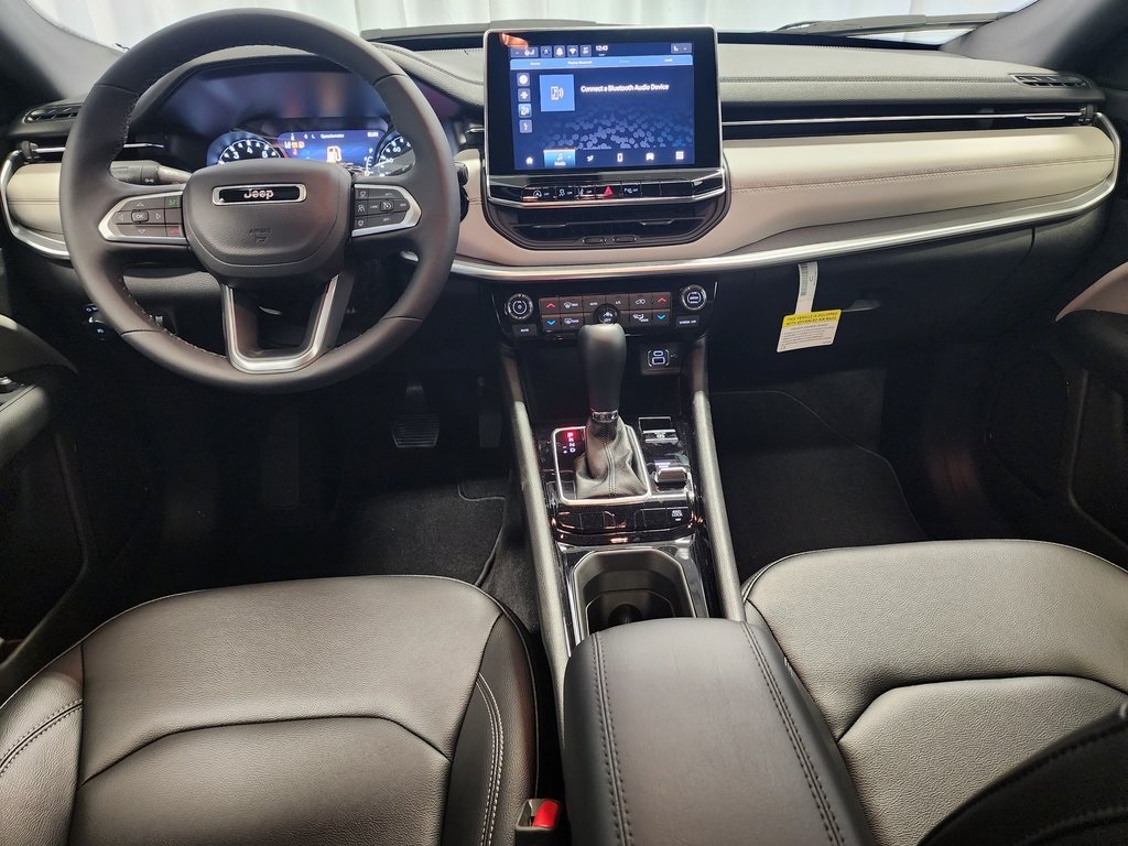 new 2025 Jeep Compass car, priced at $30,985