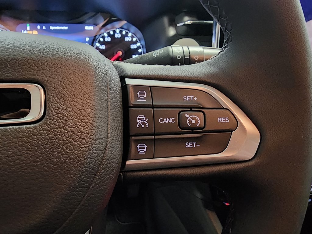 new 2025 Jeep Compass car, priced at $30,985