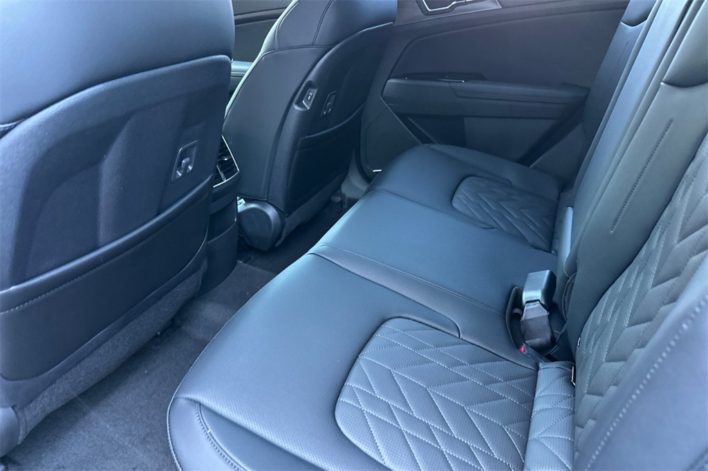 new 2025 Kia Sportage Plug-In Hybrid car, priced at $46,575