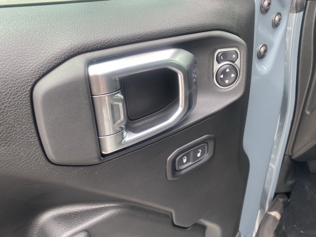 new 2025 Jeep Wrangler car, priced at $53,052