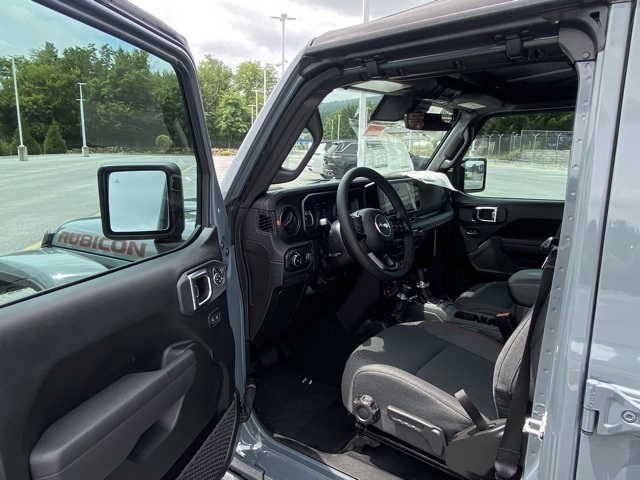 new 2025 Jeep Wrangler car, priced at $53,052