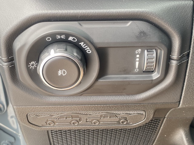 new 2025 Jeep Wrangler car, priced at $53,052