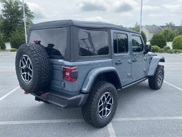 new 2025 Jeep Wrangler car, priced at $53,052