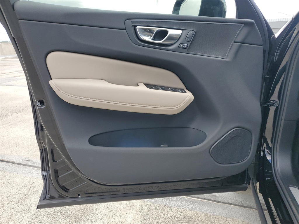 new 2026 Volvo XC60 car, priced at $54,235