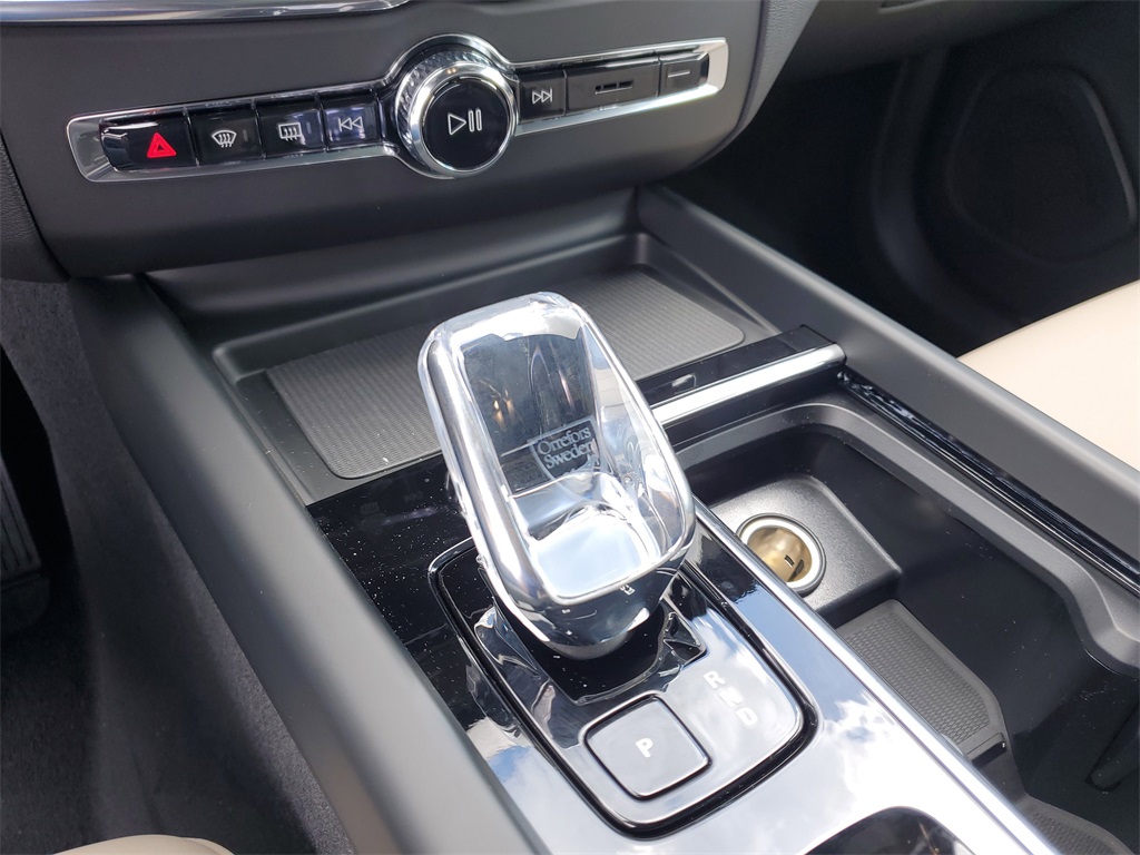 new 2026 Volvo XC60 car, priced at $54,235