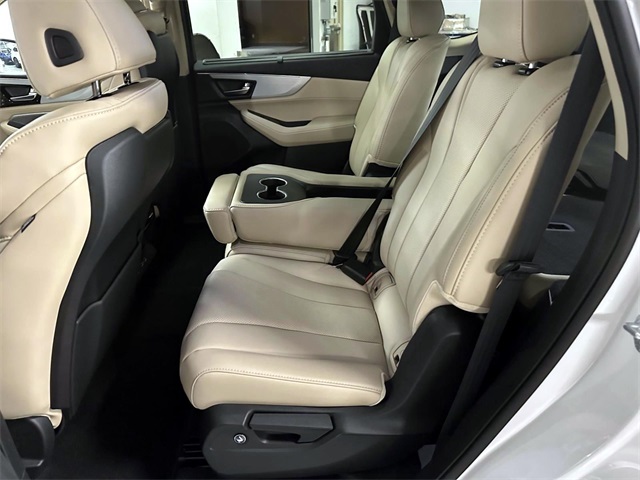 used 2023 Acura MDX car, priced at $43,898