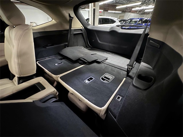 used 2023 Acura MDX car, priced at $43,898