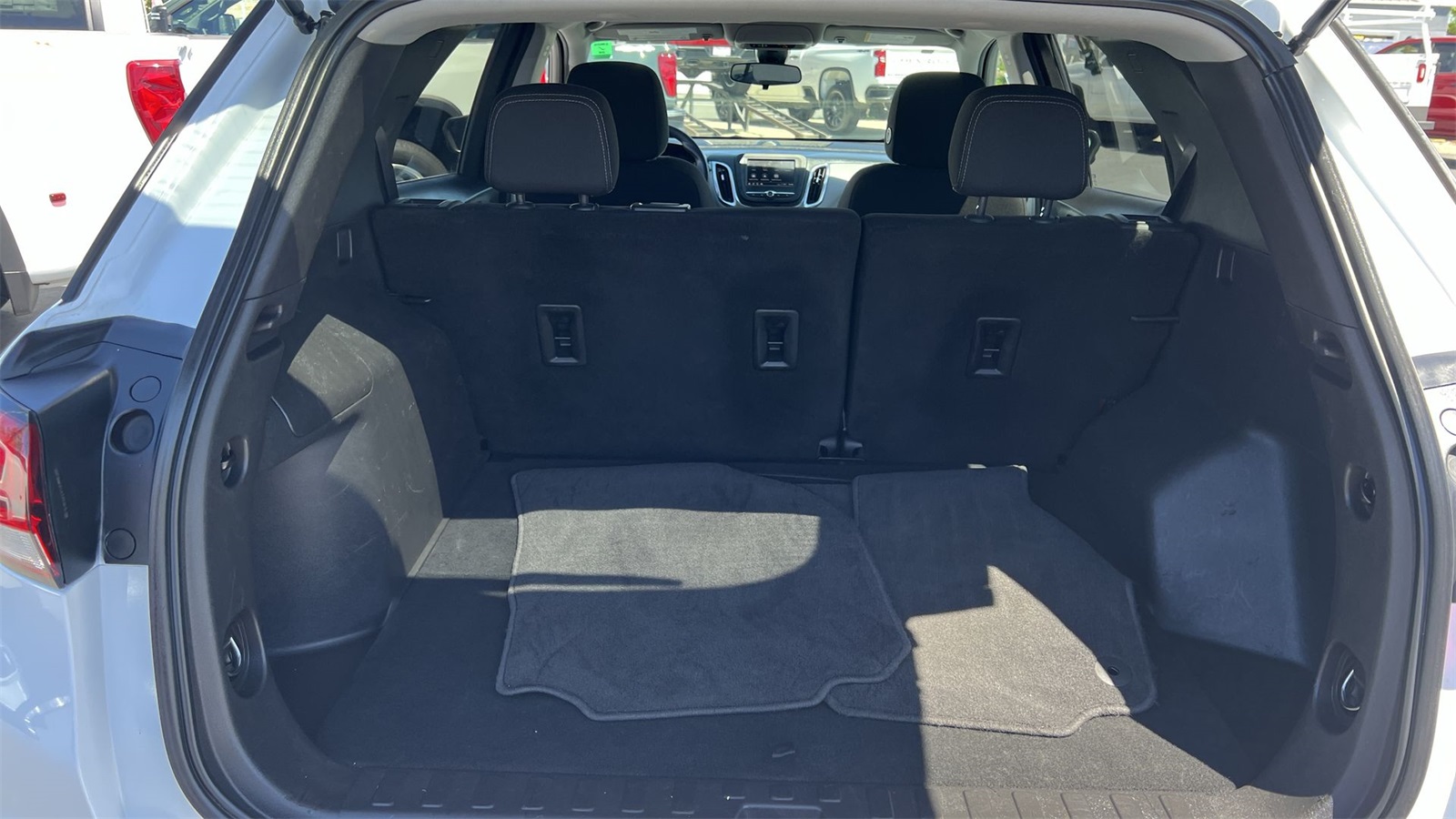 used 2022 Chevrolet Equinox car, priced at $18,995