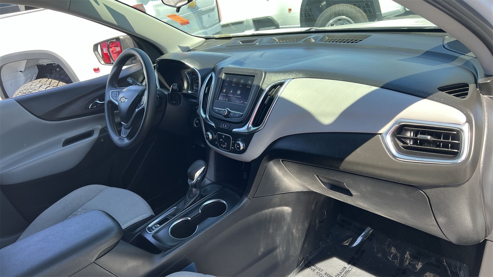 used 2022 Chevrolet Equinox car, priced at $18,995