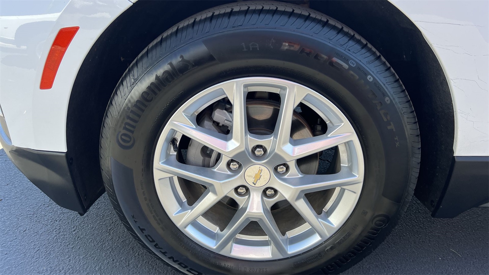 used 2022 Chevrolet Equinox car, priced at $18,995