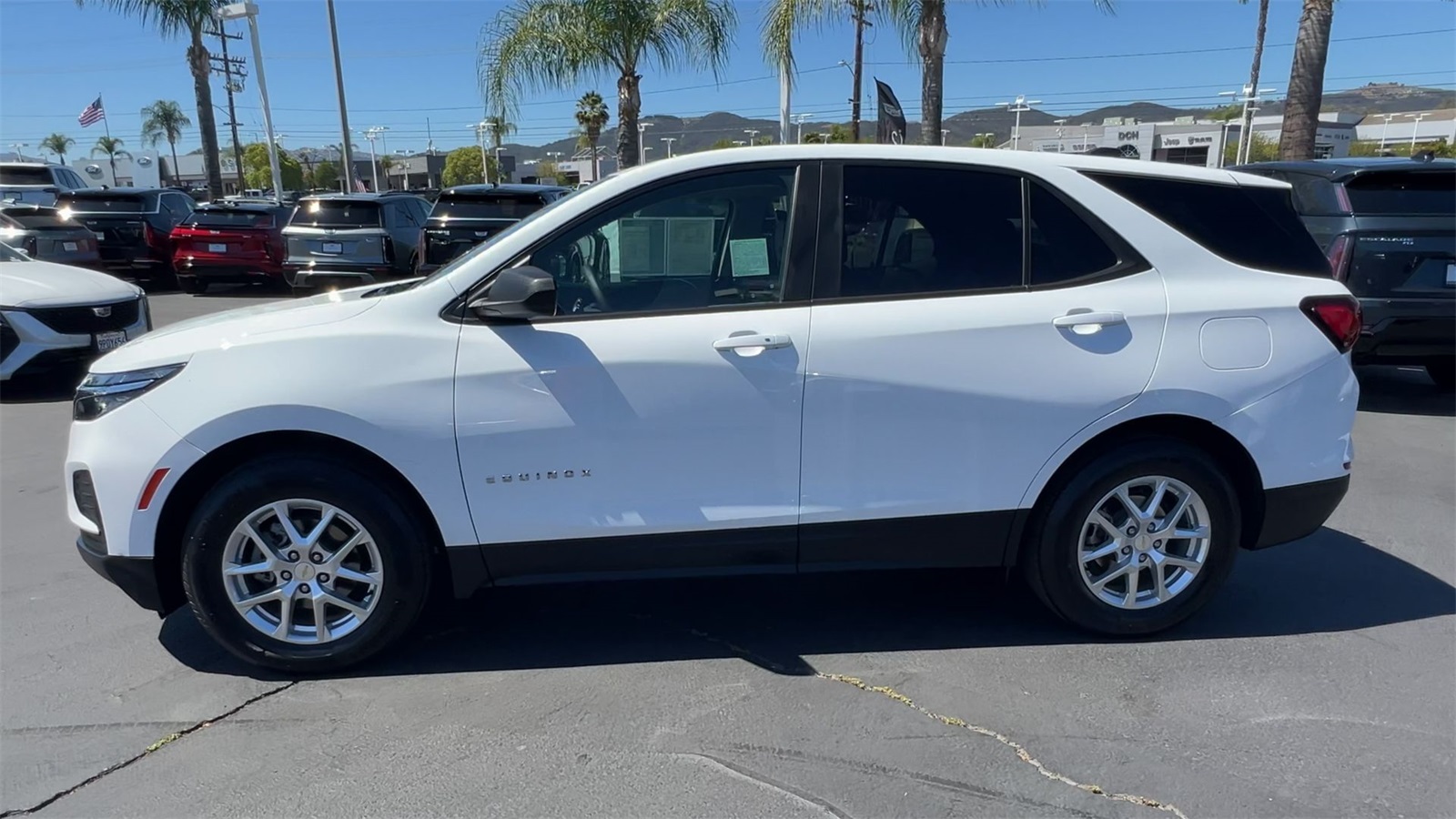 used 2022 Chevrolet Equinox car, priced at $18,995