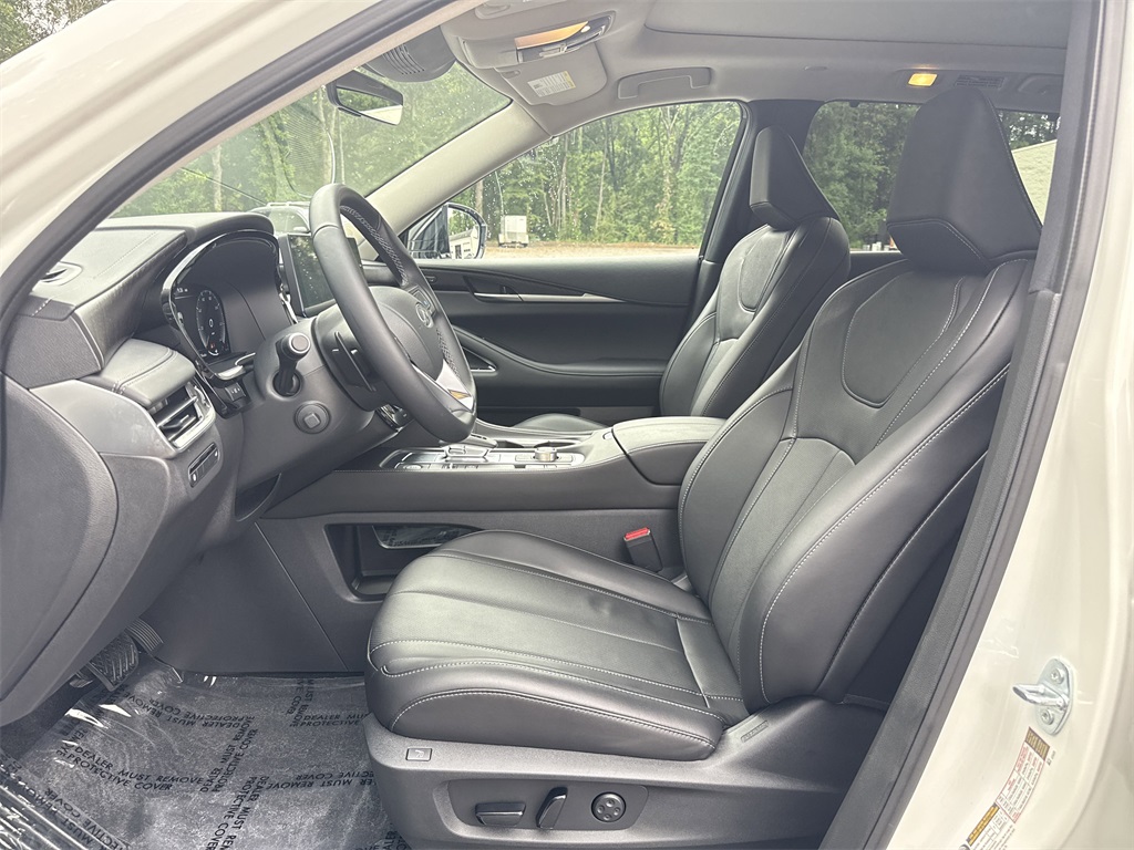 used 2025 INFINITI QX60 car, priced at $52,998