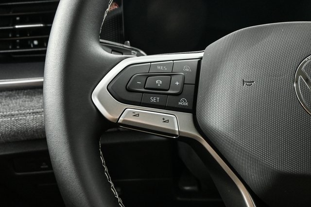 new 2025 Volkswagen Tiguan car, priced at $32,674