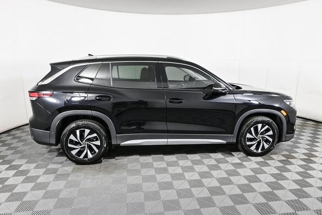 new 2025 Volkswagen Tiguan car, priced at $32,674