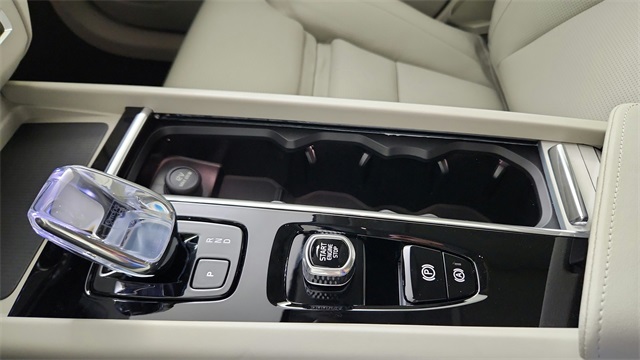 new 2026 Volvo XC60 Plug-In Hybrid car, priced at $77,840