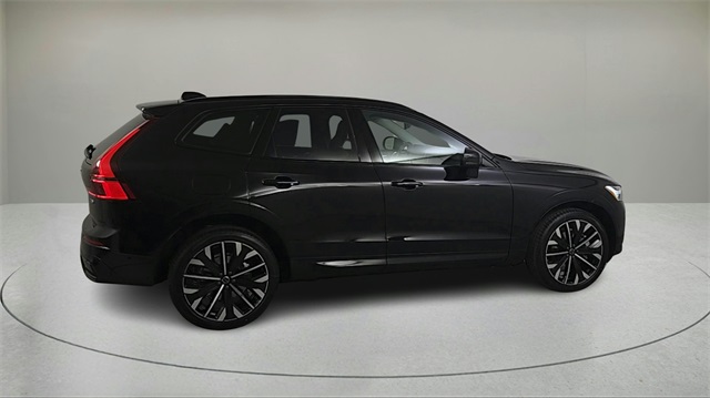 new 2026 Volvo XC60 Plug-In Hybrid car, priced at $77,840