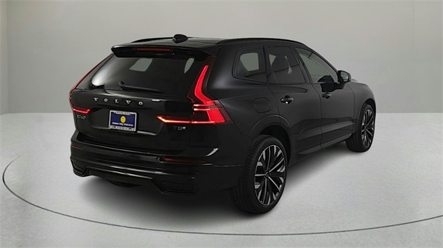 new 2026 Volvo XC60 Plug-In Hybrid car, priced at $77,840