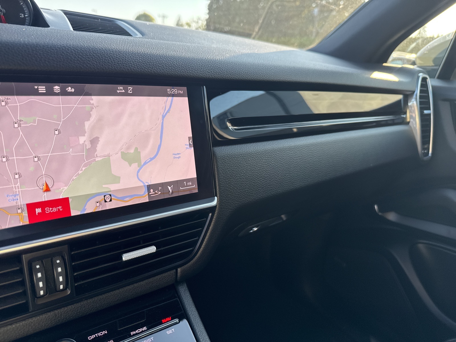 used 2021 Porsche Cayenne car, priced at $54,498