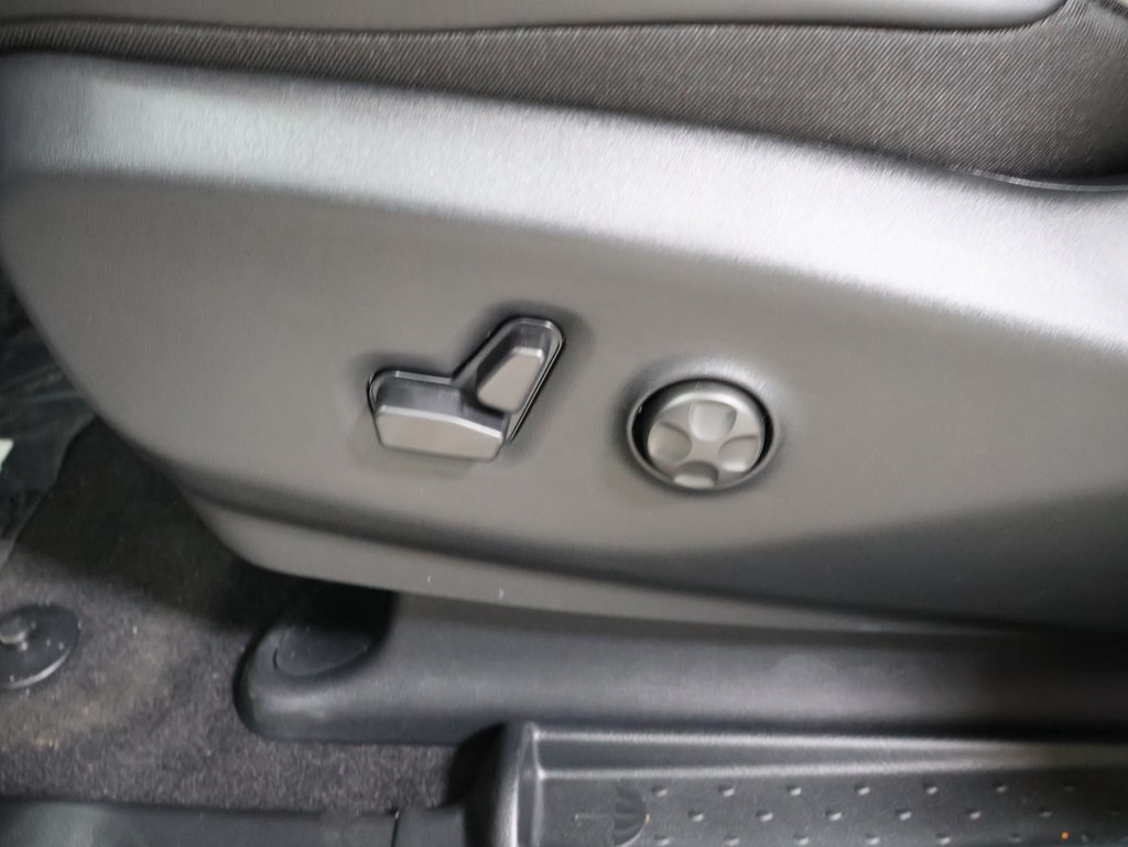 new 2025 Chrysler Pacifica car, priced at $52,364