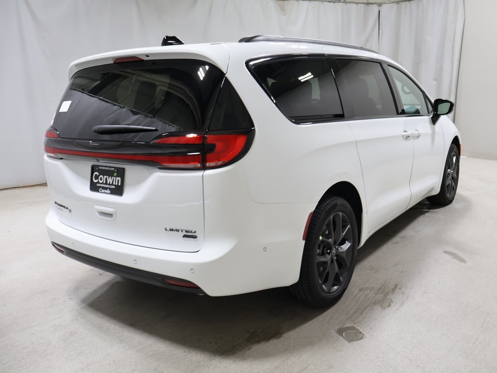new 2025 Chrysler Pacifica car, priced at $52,364