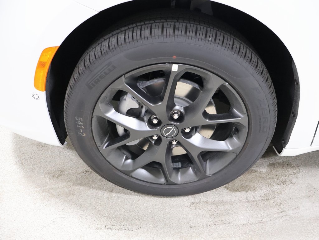 new 2025 Chrysler Pacifica car, priced at $52,364