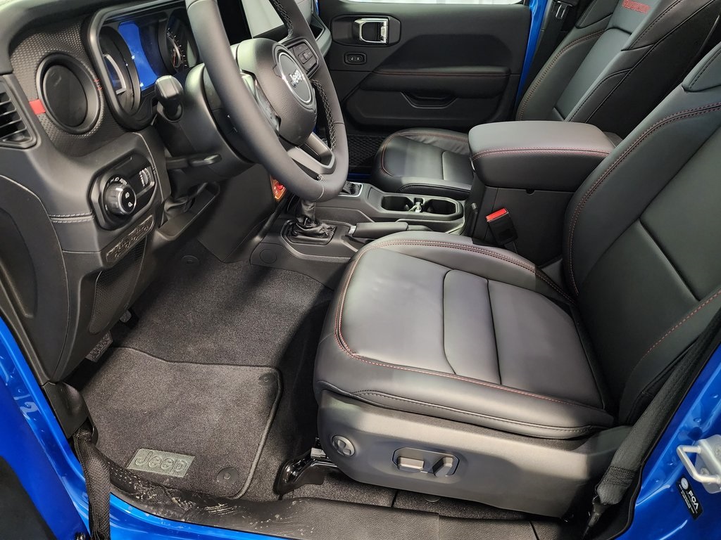 new 2025 Jeep Gladiator car, priced at $61,525