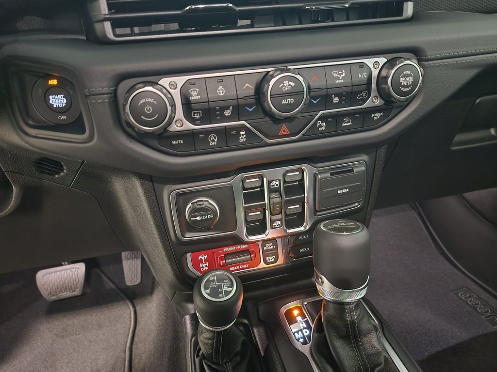 new 2025 Jeep Gladiator car, priced at $61,525
