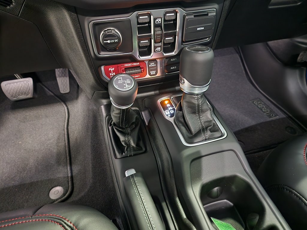 new 2025 Jeep Gladiator car, priced at $61,525