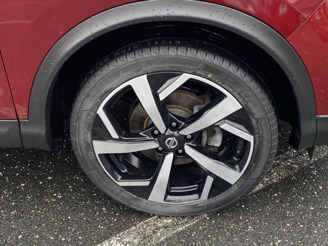 used 2020 Nissan Rogue Sport car, priced at $18,995