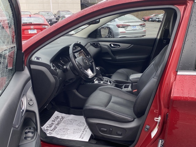 used 2020 Nissan Rogue Sport car, priced at $18,995