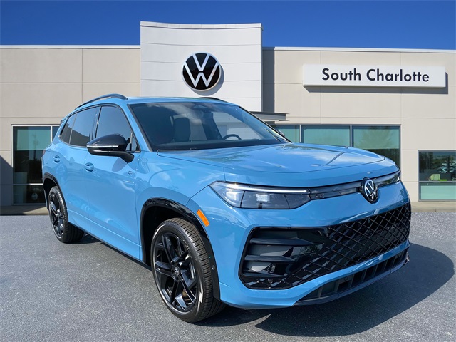 new 2025 Volkswagen Tiguan car, priced at $39,941