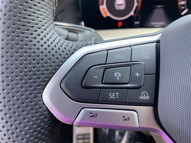 new 2025 Volkswagen Tiguan car, priced at $39,941